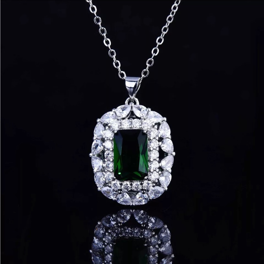 *NEW* | .925 Sterling silver emerald set - Picture 8 of 8